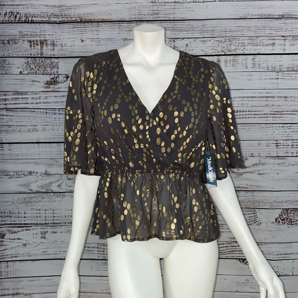 NWT ModCloth gold polka-dot peplum blouse with flutter sleeves size large